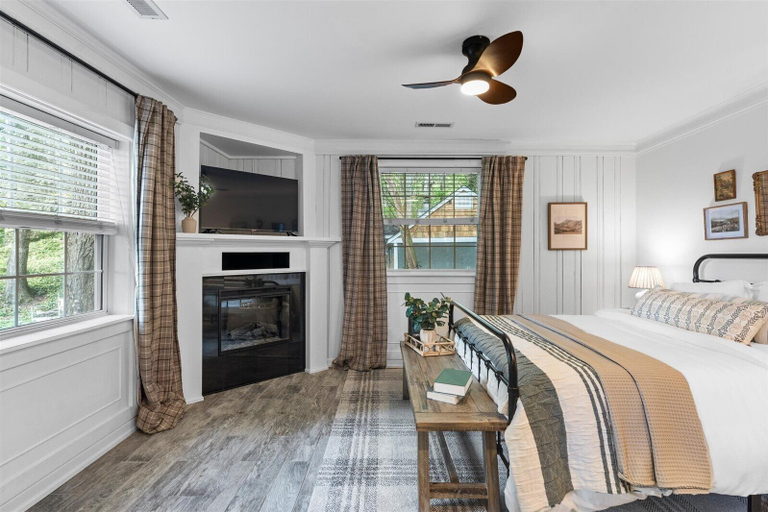 Bedroom 3, Lookout Mountain Inn, Walker