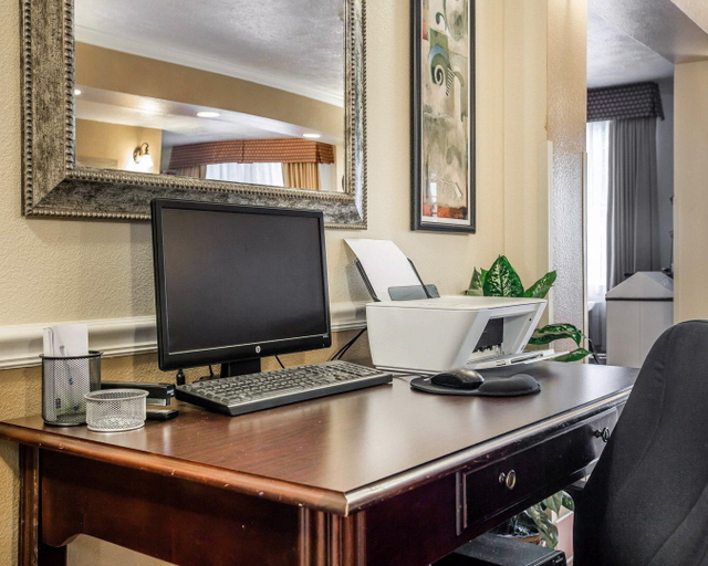 Public Area 2, Best Western Visalia Hotel, Tulare