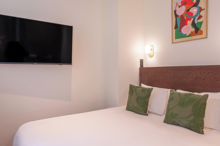 Bedroom 2, Le Lampika Hotel, Paris