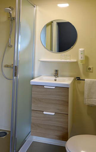Bathroom 3, Hotel Bi-j Ons, Lichtenvoorde