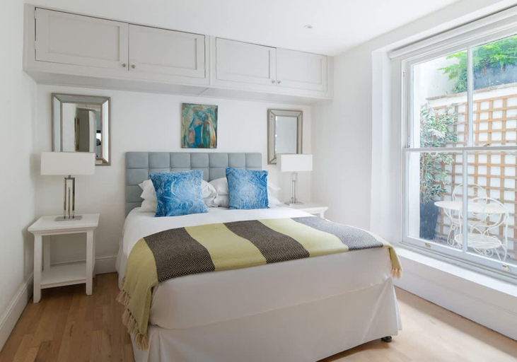 Room 4, Notting Hill Holland Park 2 Bed, London