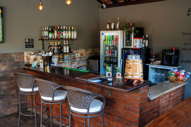 Food & Drinks