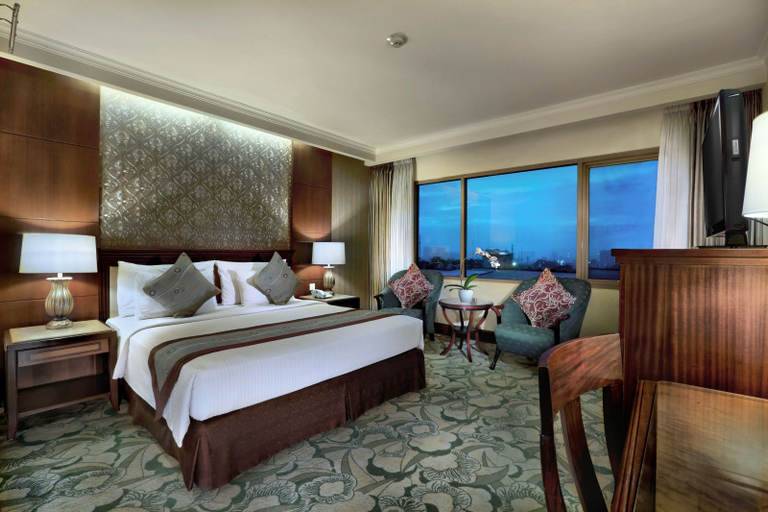 Aston Tropicana Hotel Bandung - Tap to explore photos