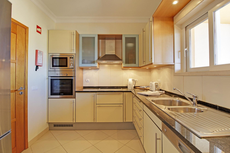 Room 2, Victoria Vilamoura in Vilamoura, Loulé