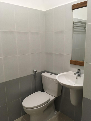 Bathroom 5, The Alley Hostel, Nha Trang