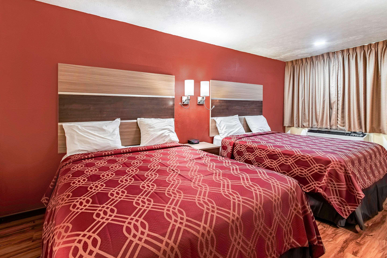 Bedroom 3, Econo Lodge (Worthington), Franklin