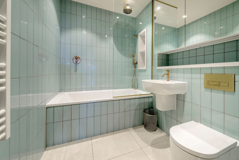 Room 2, Refined London Haven, London