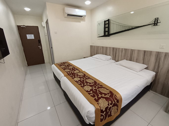 Bedroom 8