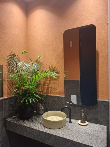 Bathroom 5, ibis Medellin, Medellín