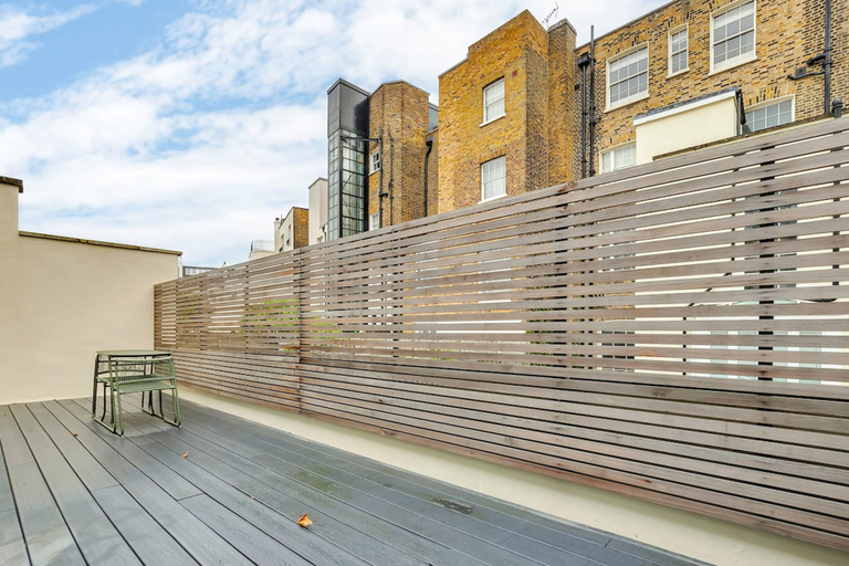Room 3, Belgravia Luxe 4bed Mews With Roof Terrace, London