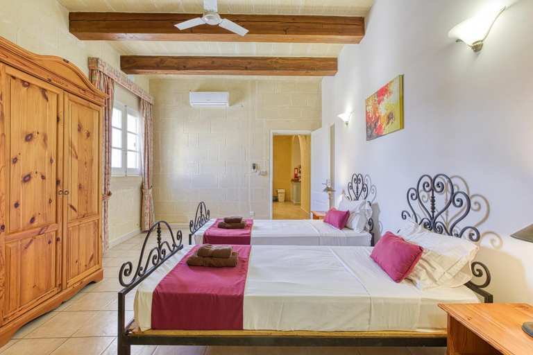 Bedroom 3, Villagg tal-Fanal