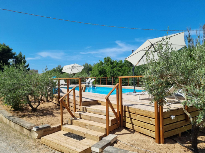Others 5, Villa I Tamarigi, Taranto