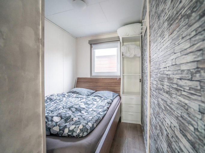 Others 2, Modern chalet on the Wadden Sea, near the beach, Wieringen