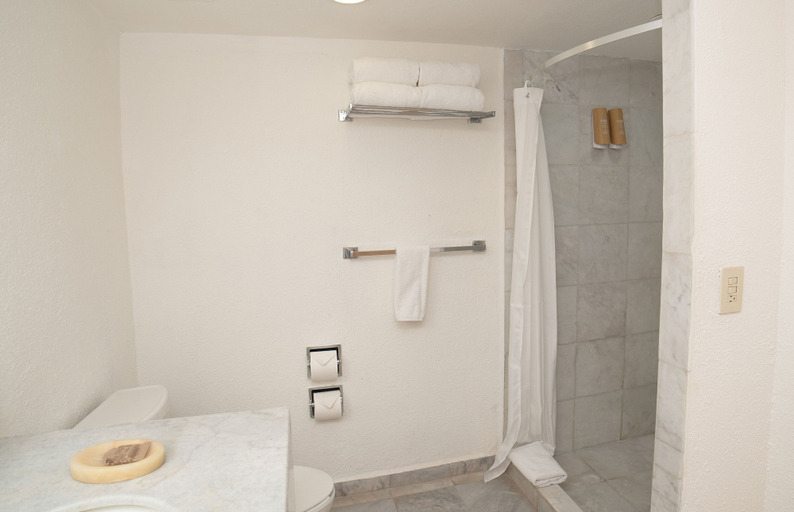 Bathroom 3, Samba Vallarta - All Inclusive, Compostela
