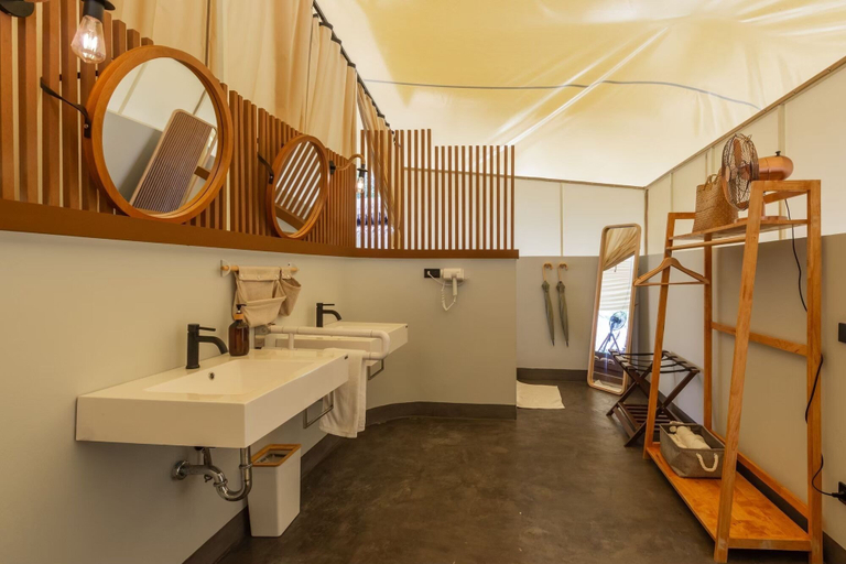 Bathroom 4, CAMP CAYLA COASTA, Klaeng