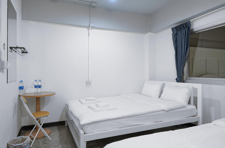 Bedroom 12