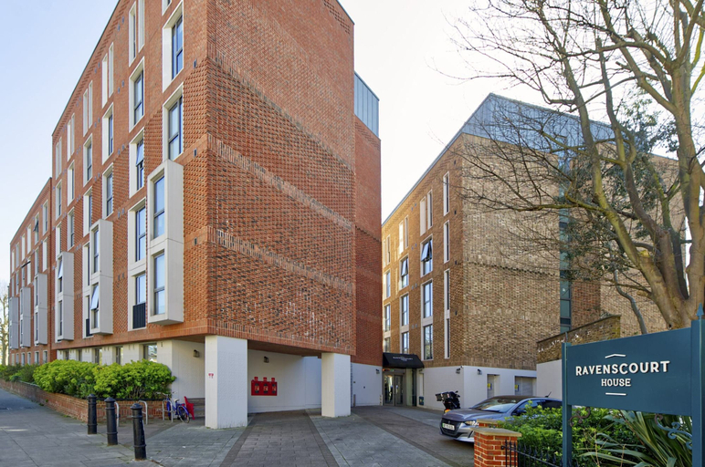 Room 2, All-inclusive Student Living in West London, London