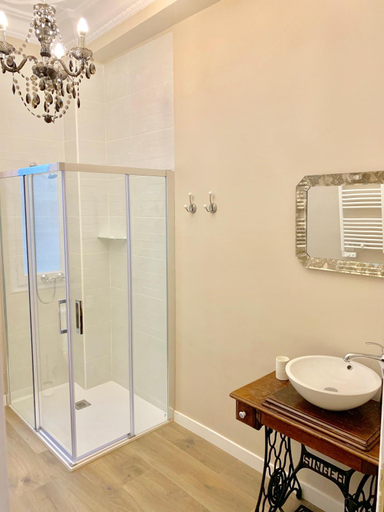 Bathroom 4, B&B Hi Valencia Canovas, Valencia