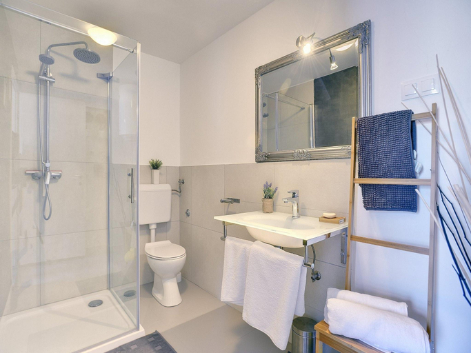 Bathroom 4, House in Liznjan with Private Pool, Ližnjan