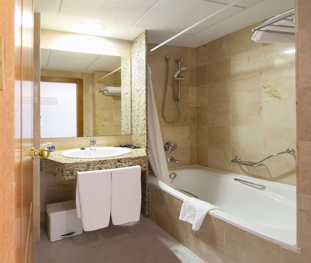 Bathroom 4, Poseidon Playa, Alicante