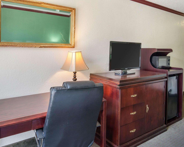 Bedroom 3, Quality Inn Shreveport, Caddo