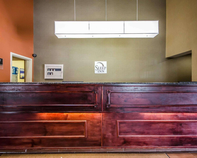 Public Area 3, Spark by Hilton Louisville Airport, Jefferson
