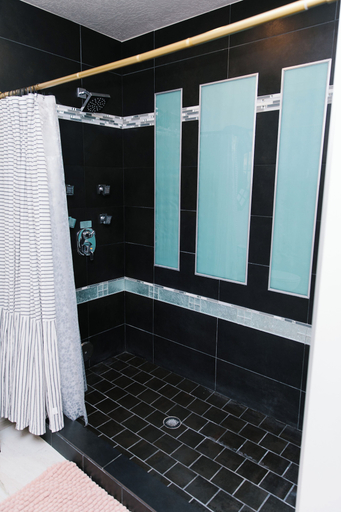 Bathroom 4, Hideaway Suites On 5th (formerly 5th East Hall B&B), Utah