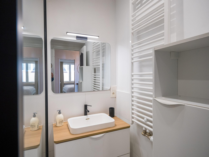 Bathroom 4, Apartment With 3 Bedrooms Near the sea, West-Vlaanderen