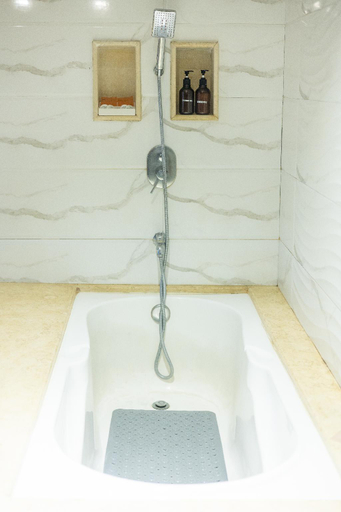 Bathroom 4, Hotel Marshyangdi, Bagmati