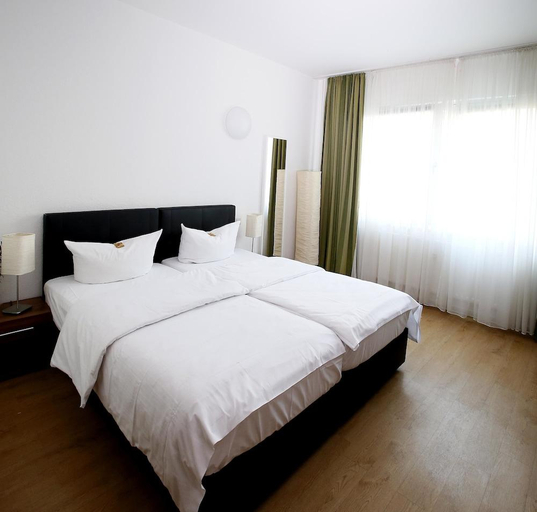 Bedroom 2, Hotel Luetzow, Berlin