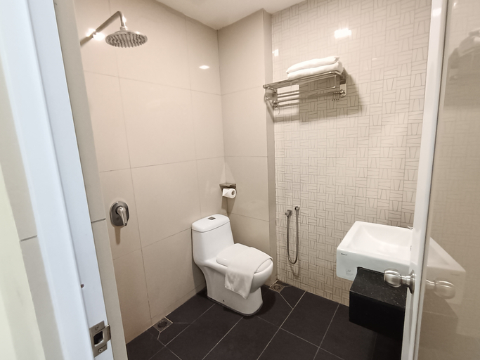 Bathroom 5