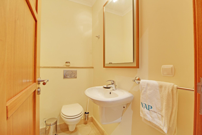 Room 5, Victoria Vilamoura in Vilamoura, Loulé