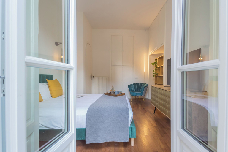 Bedroom, Como Liberty Suites - Gatsby by Rent all Como, Como