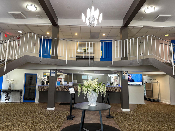 Public Area 2, Motel 6 Rochester, NY - Airport, Monroe