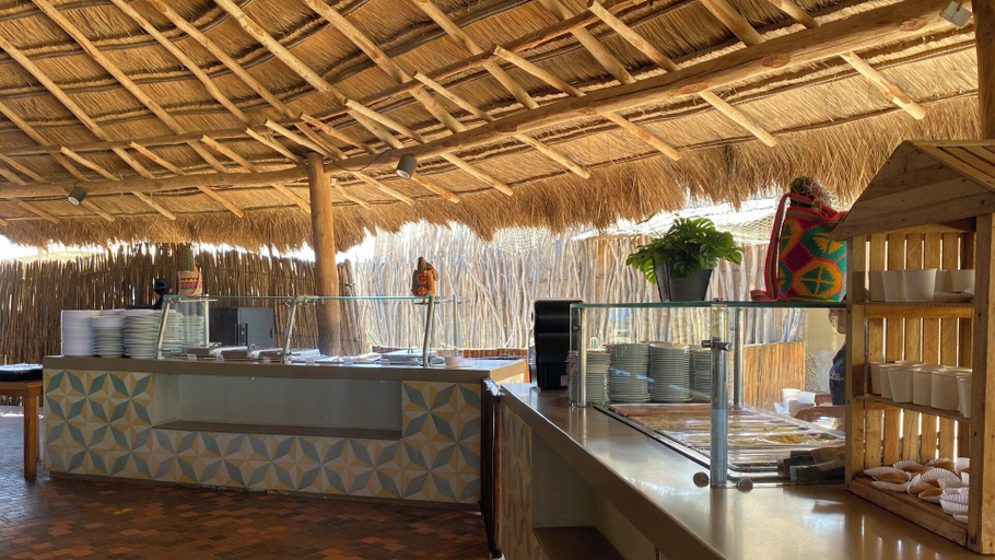 Food & Drinks 4, Hotel Wayira Beach by On vacation, Manaure