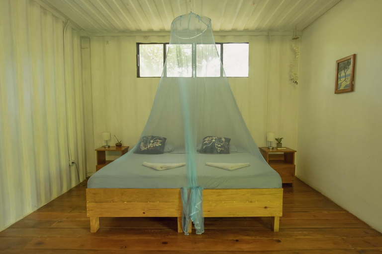 Bedroom 2, Mola Mola Surf Popoyo, Tola