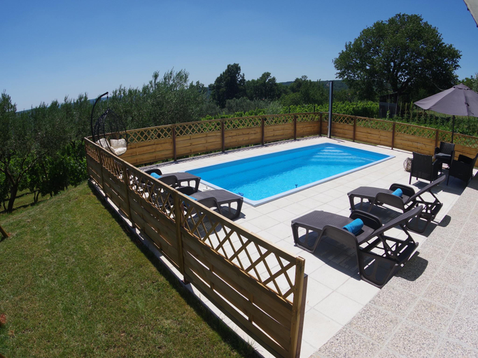 Others 5, Apartment in Croatia near Adriatic Coast, Barban