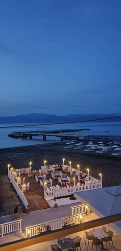 Food & Drinks 5, Aqua Luxury Suites, Ionian Islands