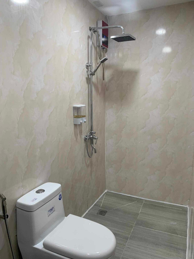 Bathroom 4, Maine City Residences, Manila City