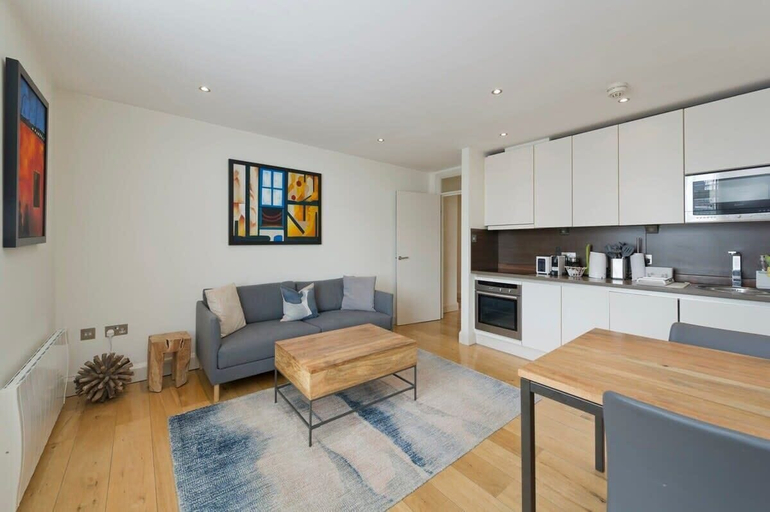 Others 4, 2 Bedroom Apartment - Bayswater, London