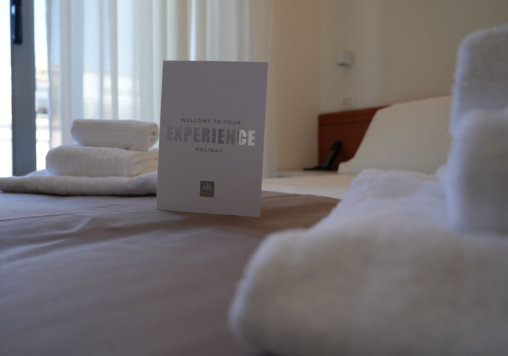 Bedroom 4, HOTEL REGAL, Rimini