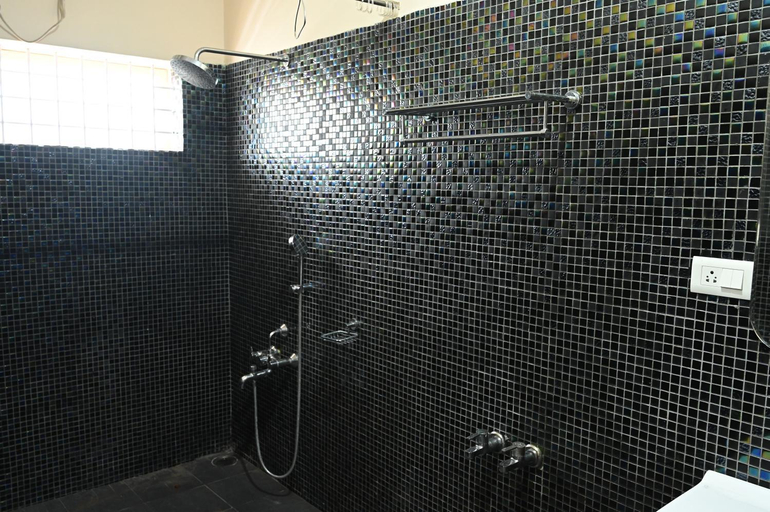 Bathroom, Athithi Resorts, Vellore