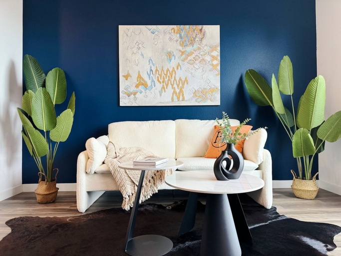 Room 4, Contemporary Mid-hollywood Home Dtla View Parking, Los Angeles