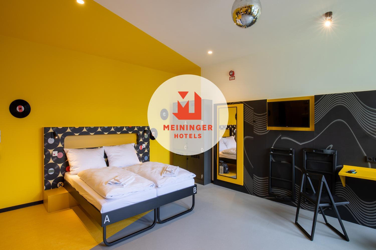 Bedroom 1, MEININGER Hotel Dresden Zentrum, Dresden