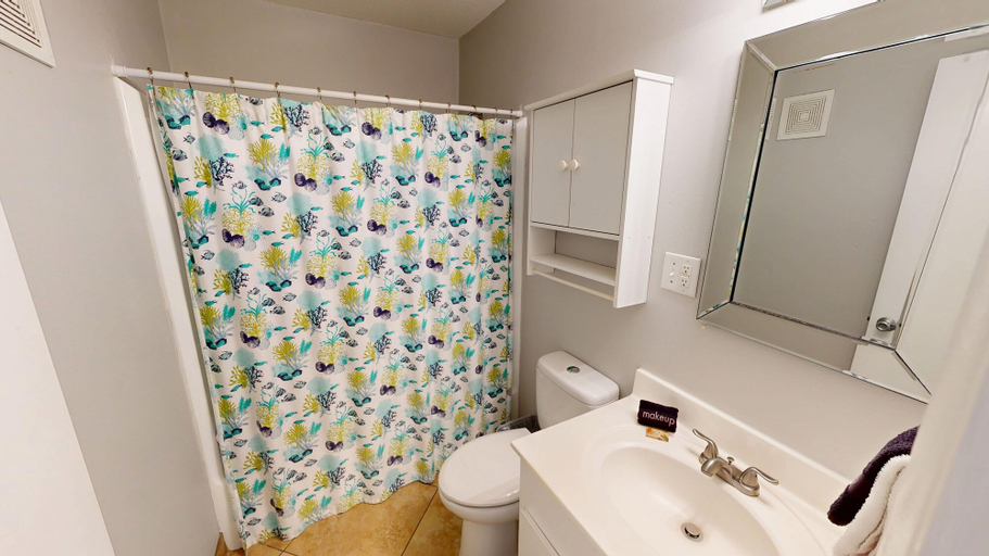 Bathroom 4, Venus 306 is a 3 BR steps to Pool with easy beach access - sleeps 9 by RedAwning, Okaloosa