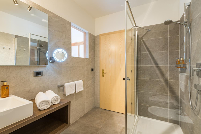 Bathroom 5, Christoph, Bolzano