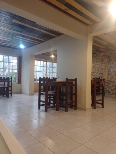 Food & Drinks 3, Hotel Parque, General Pedernera