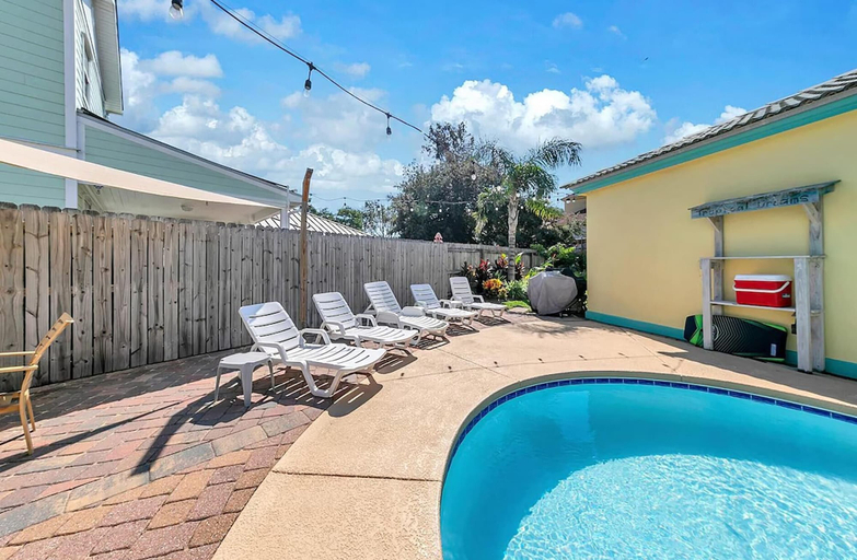 Others 4, Tropical Dreams, Okaloosa