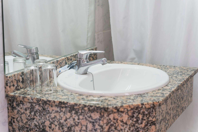 Bathroom 5, Hotel Amic Can Pastilla, Baleares