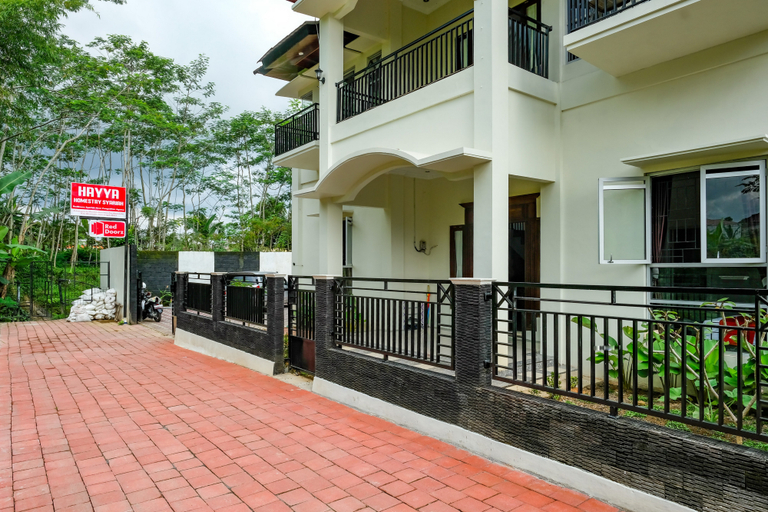 Exterior & Views 2, RedDoorz Syariah near Pengadilan Agama Wonosobo, Wonosobo